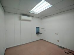 Jurong West Street 92 (D22), Shop House #576584681
